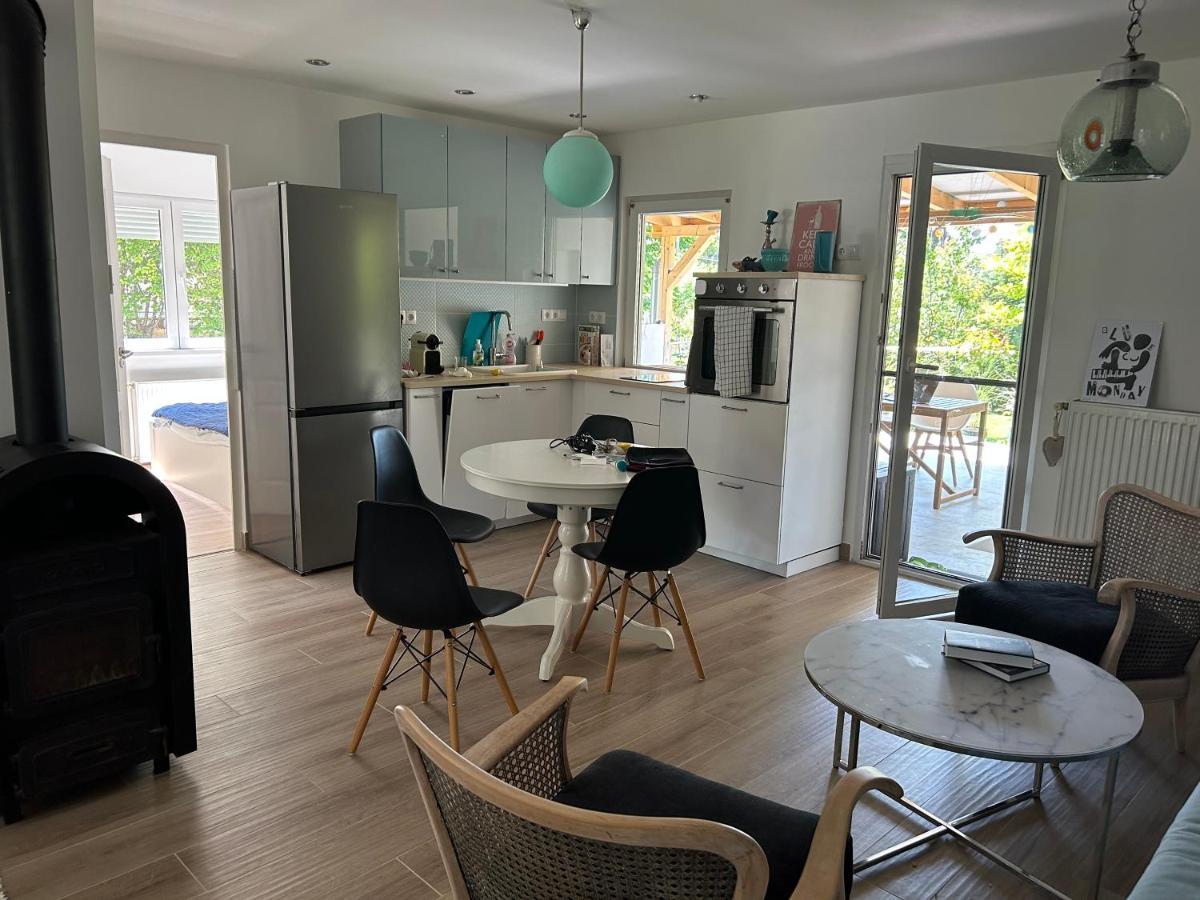 Villa Kisvirag Vendeghaz Balatonvilágos Esterno foto