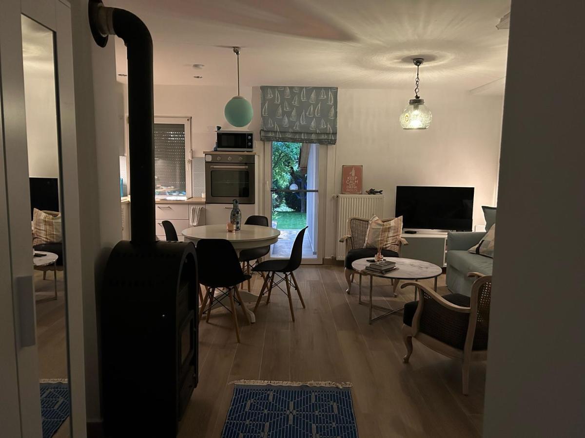 Villa Kisvirag Vendeghaz Balatonvilágos Esterno foto